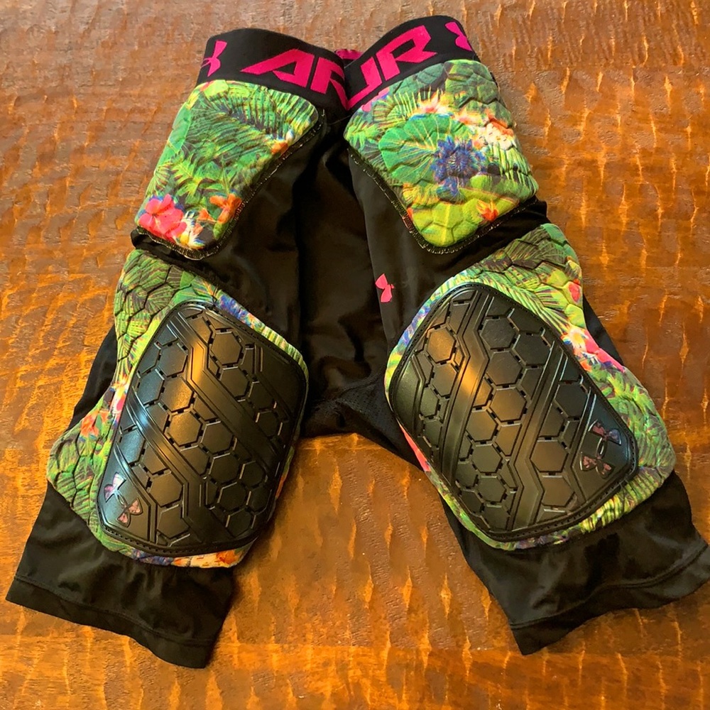 Under Armour football girdle — men’s size small